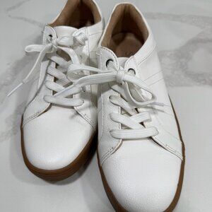 Naturalizer White Leather Everyday Sneaker